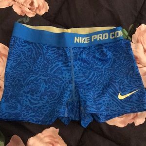 Nike Shorts cheetah print